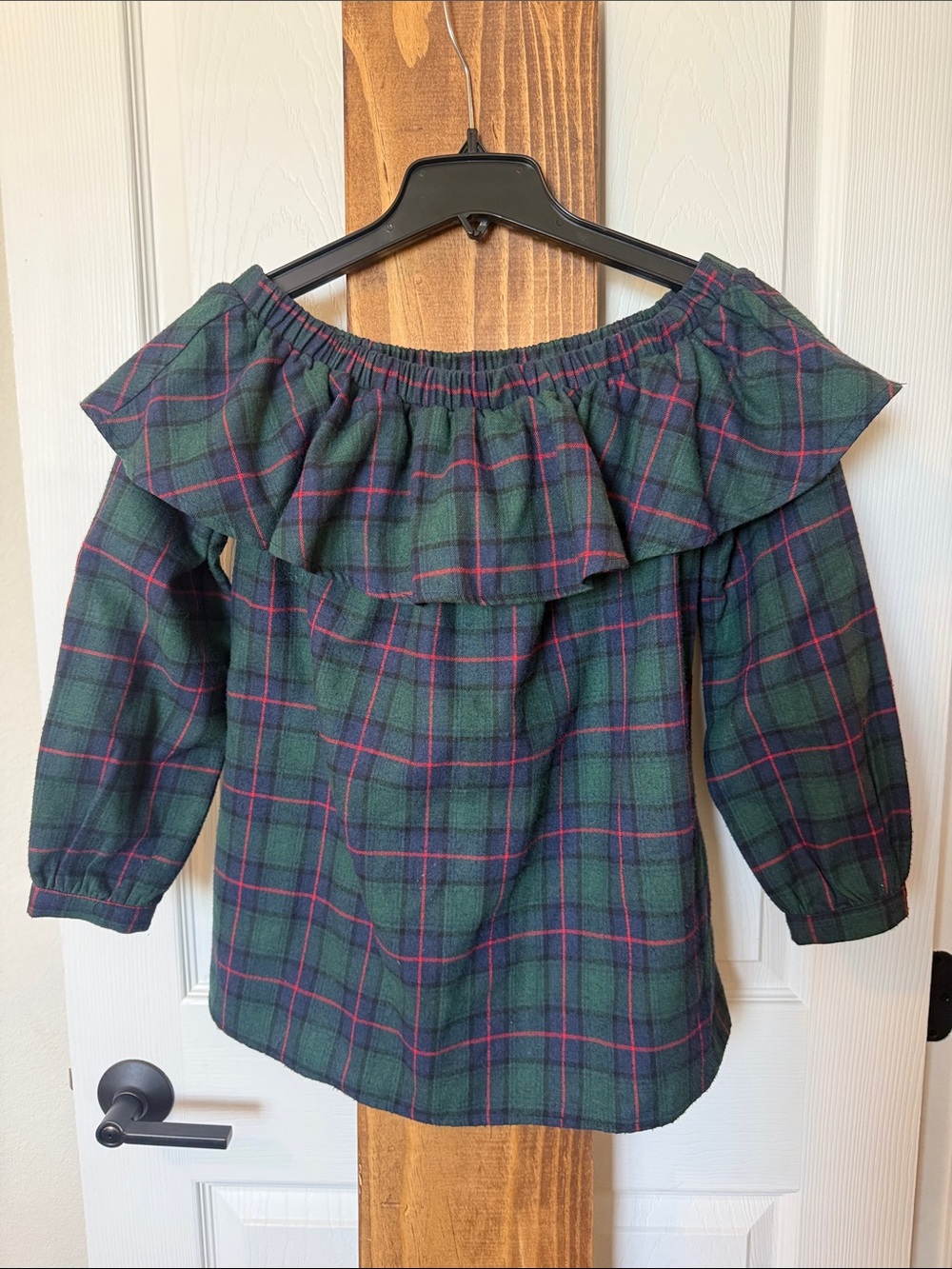 Gibson Latimer Green Plaid Off-Shoulder Ruffle Top